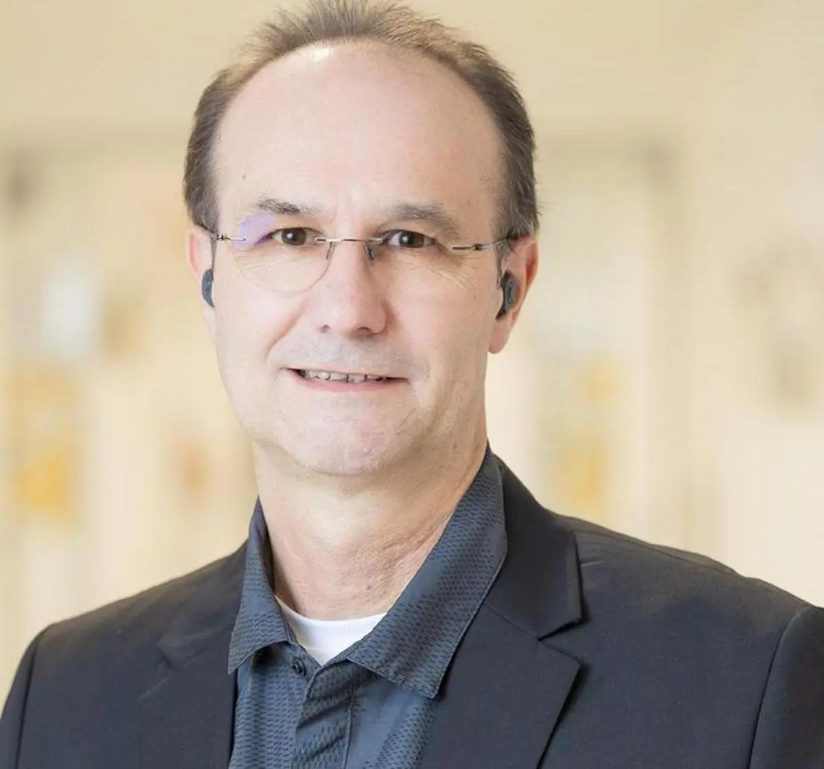 Der Neurobiologe Christian Humpel hält gesunde Gefäße – wie beim Herzen – für die Gehirngesundheit für entscheidend.